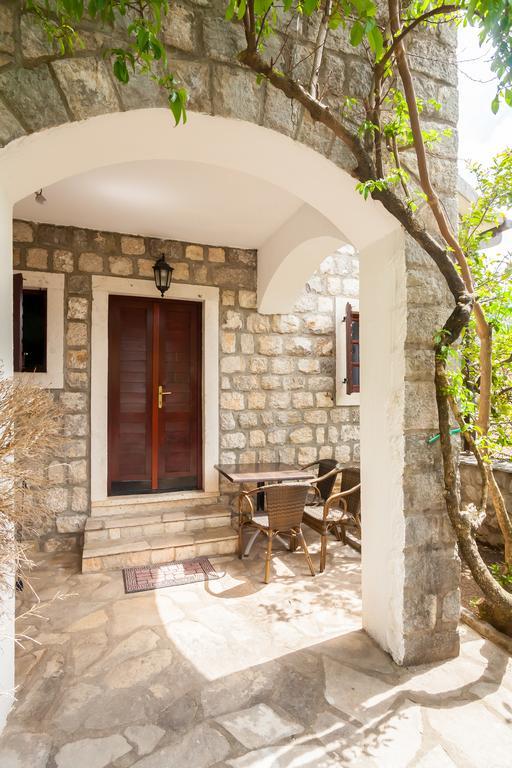 Villa & Apartments Perasto Ngoại thất bức ảnh