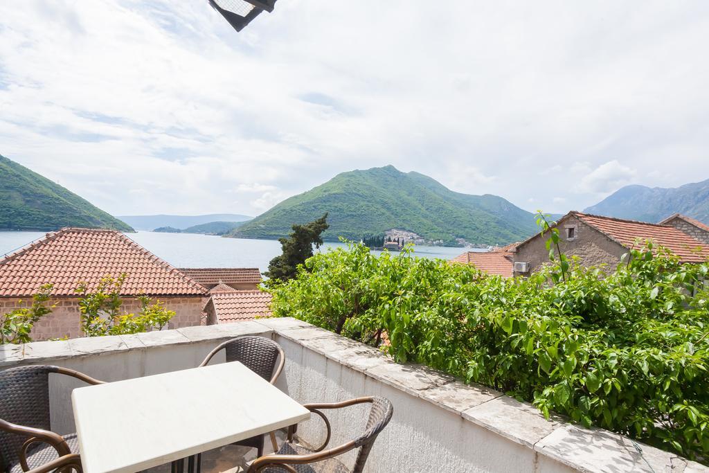 Villa & Apartments Perasto Ngoại thất bức ảnh